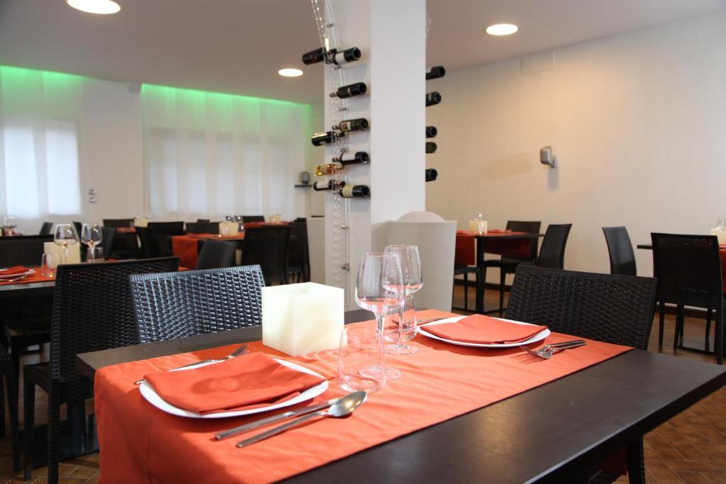 Hotel Veronese Cerignola Luaran gambar